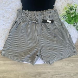 Paperbag shorts | Shorts | Two Pocket | Stripped
